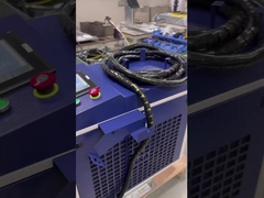 হ্যান্ডহেল্ড সিঙ্গল ওয়াবল ক্লিনিং মেশিন শক্তিশালী হালকা ওভারপাস পরিষ্কার