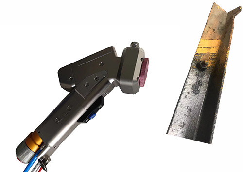 গুণ 1000w 2000w ওয়াবল লেজার ওয়েল্ডিং হেড 300mm পরিষ্কার এলাকা সঙ্গে কারখানা